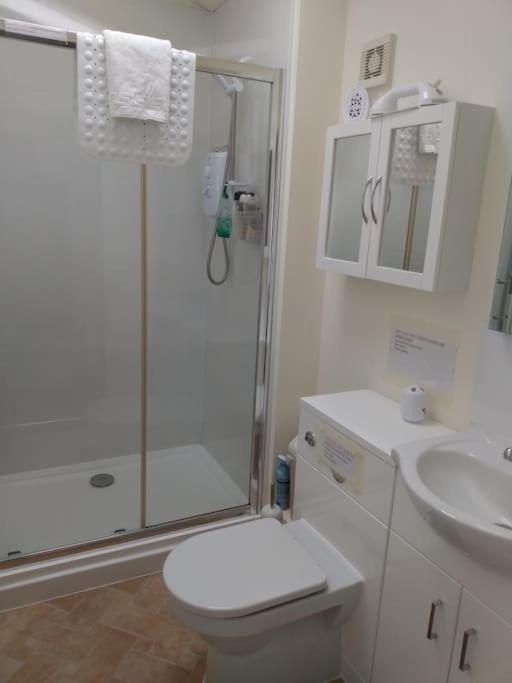Coastal Garden Lodge Preesall Экстерьер фото